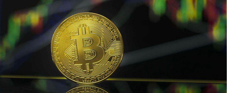 比特币价格大幅波动！这两只概念股成色如何？3